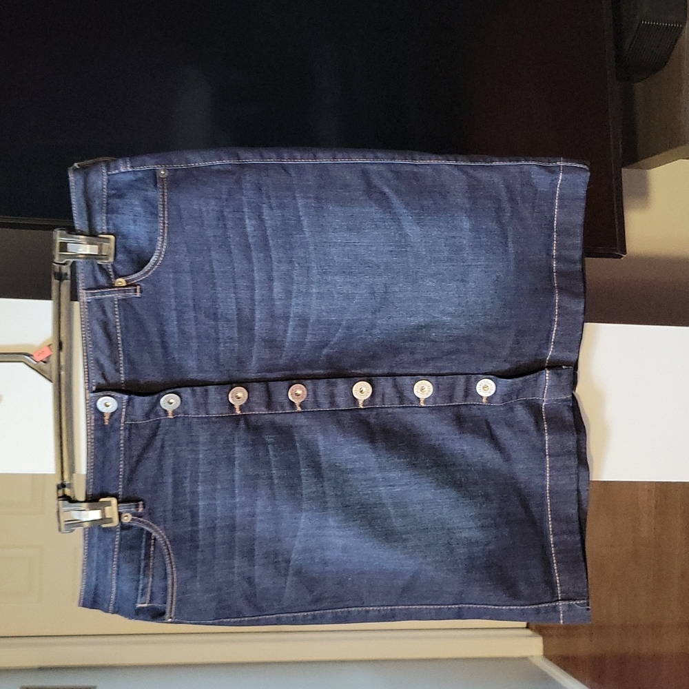 Denim skirt